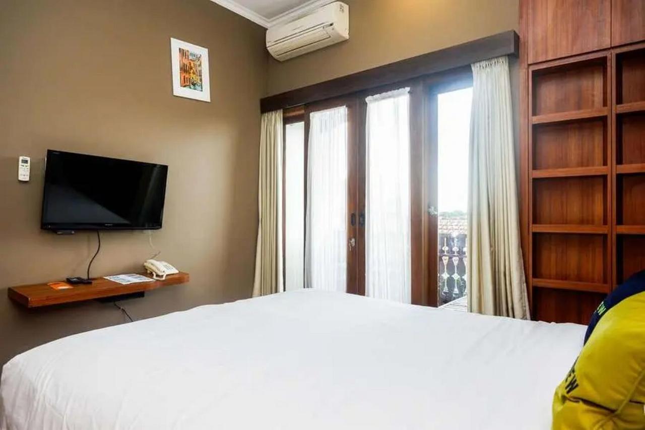 Urbanview Rumah Kandjani Yogyakarta Kejayan Exterior foto