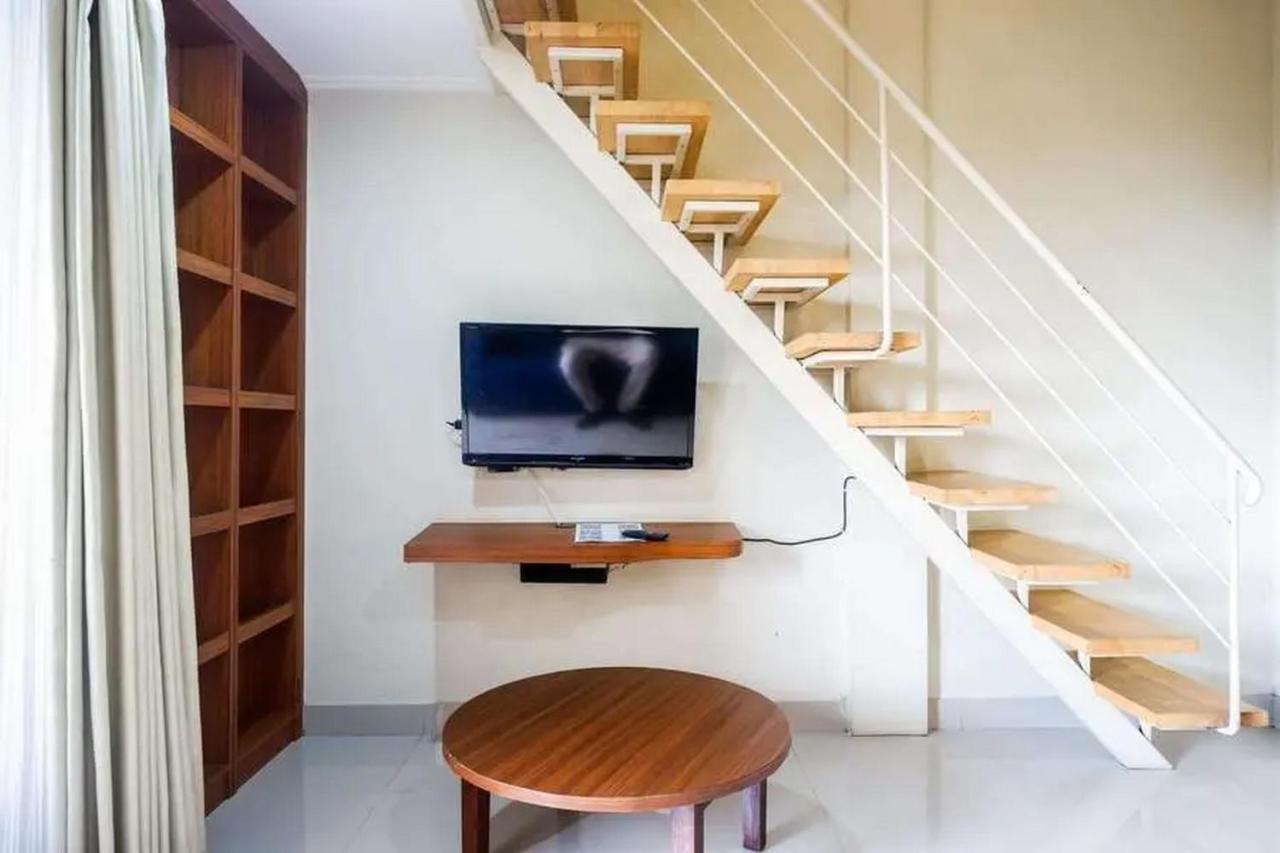Urbanview Rumah Kandjani Yogyakarta Kejayan Exterior foto